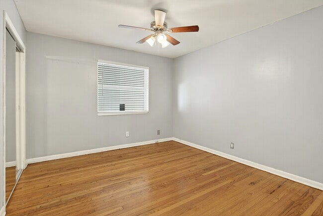 Building Photo - 6635 Blackwood Dr