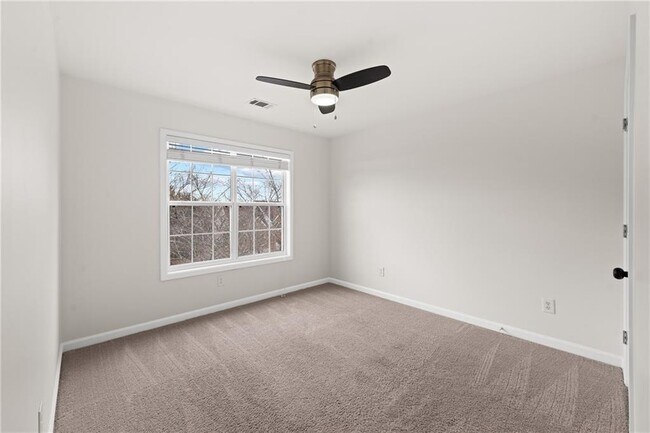 Building Photo - 3736 Castle View Ct