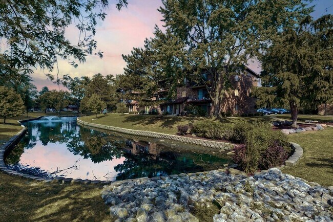 Building Photo - 8108 Waterbury Ct