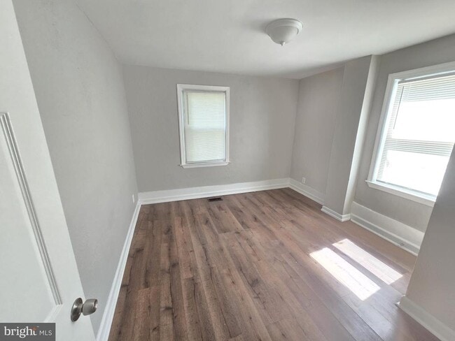 Building Photo - 5413 Belle Vista Ave
