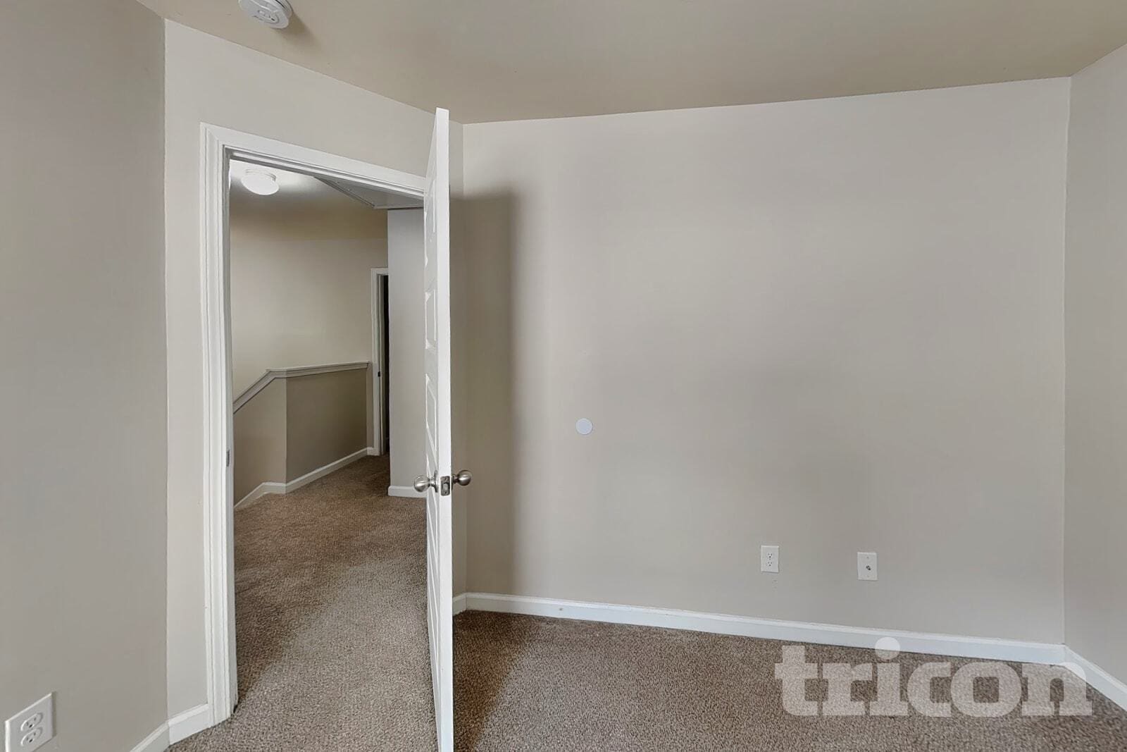 Building Photo - 1095 Lear Dr