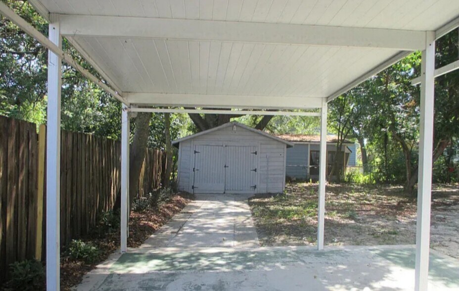 Building Photo - 1743 Mayfair Rd