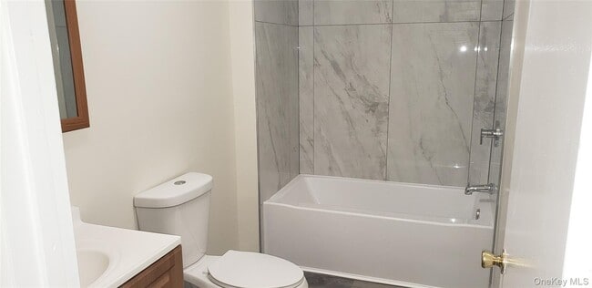 Building Photo - 42 Upper Ferndale Rd