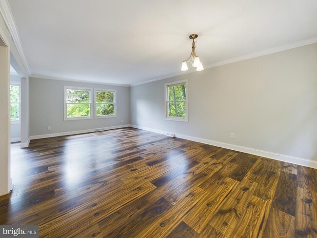 Building Photo - 2232 Aquia Dr