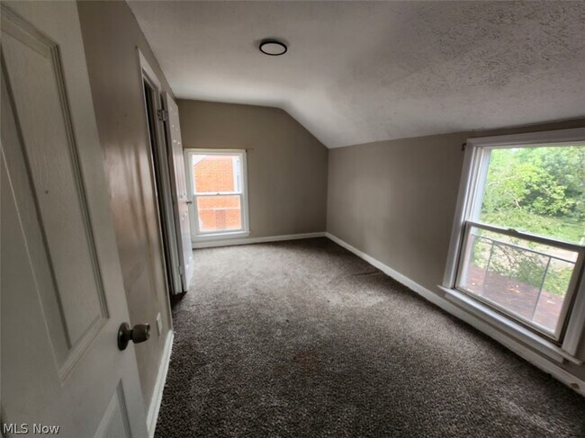 Building Photo - 16401 Judson Dr
