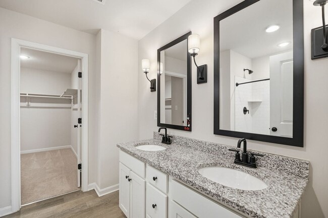 Building Photo - 22 Preening Rd