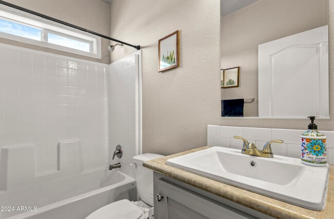 Building Photo - 401 Kaibab Ave