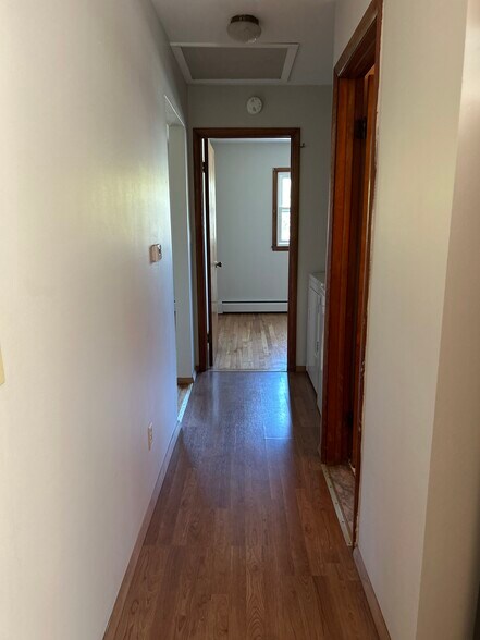 Building Photo - 52 Gadsen Ct