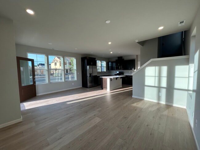 Building Photo - 3408 SE 81st Ave