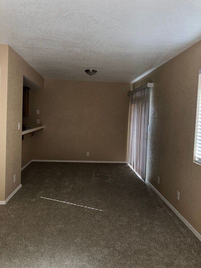 Building Photo - 2600 Chandler Ct
