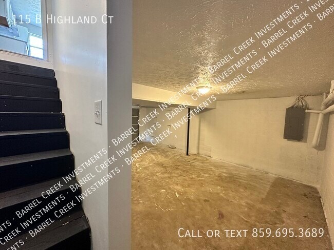 Building Photo - 2-Bed 1-Bath Townhome + Garage