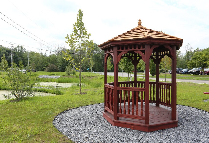 Building Photo - Marshall Square