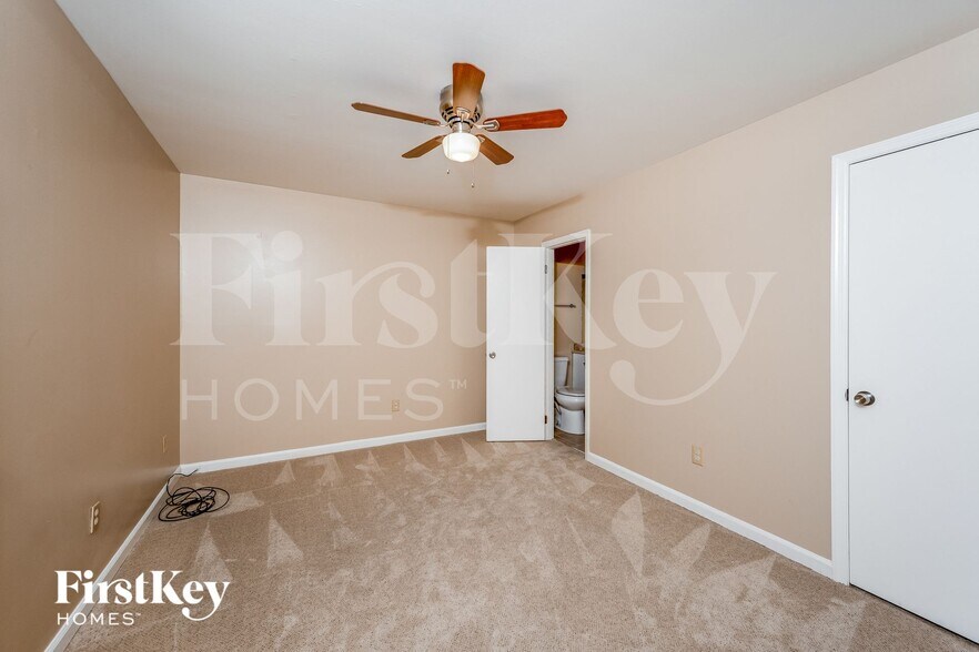 Building Photo - 6 Varin Way