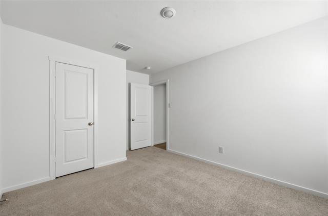 Building Photo - 2109 Spartan Dr