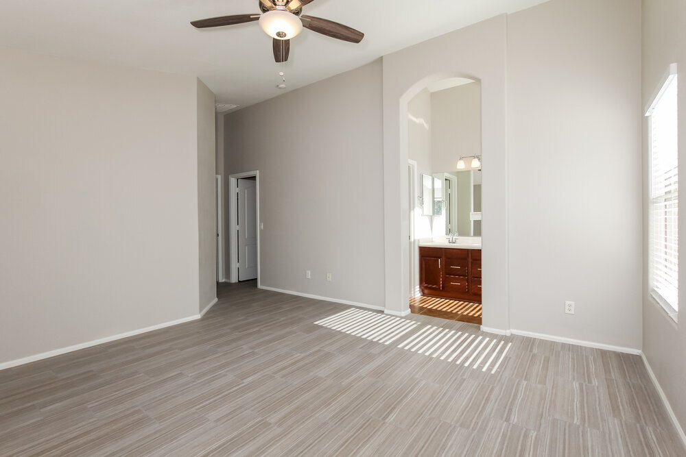 Building Photo - 16755 W Polk St