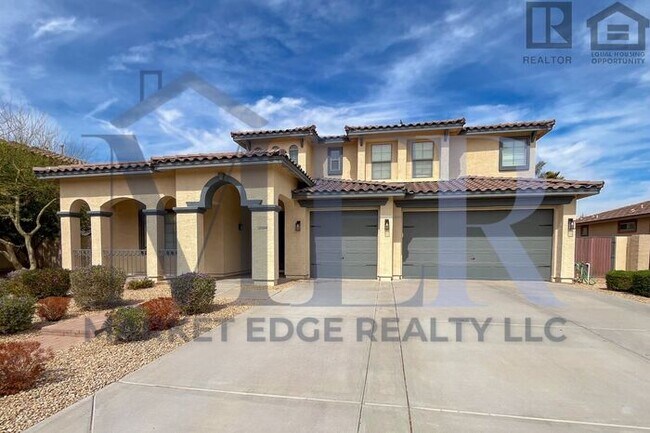 Building Photo - 5Bed/4.5Bath w/3 Car Gar - 303/Camelback -...