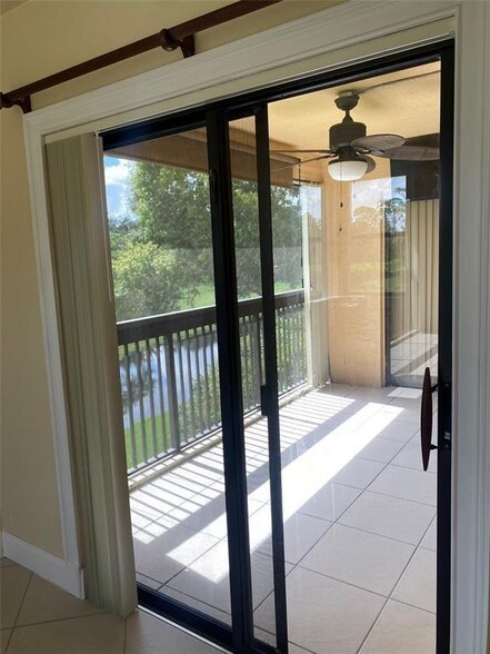 Building Photo - 5701 Riverside Dr