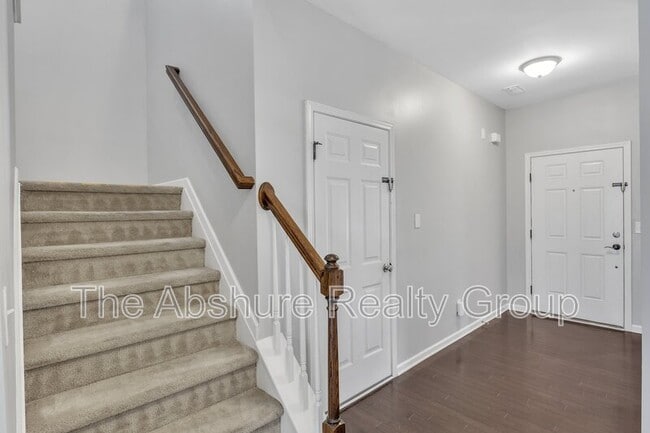 Building Photo - 3817 Althorp Drive