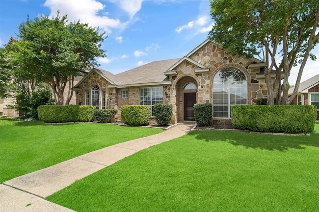 Building Photo - 7501 Caribbean Dr