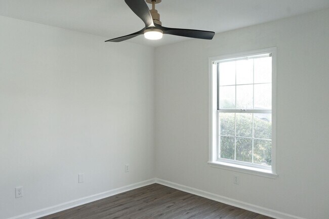 Building Photo - 80 Montebello Ln