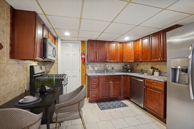 Building Photo - 197 Boston Ave