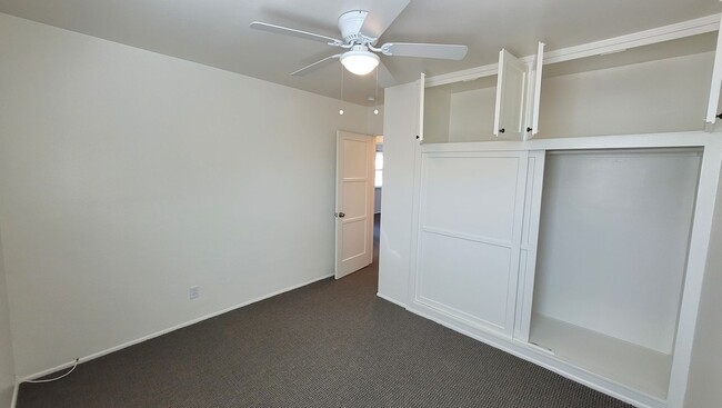 Building Photo - Coming Soon! 2 Bed 2 Bath On Corner Lot With Huge Den!