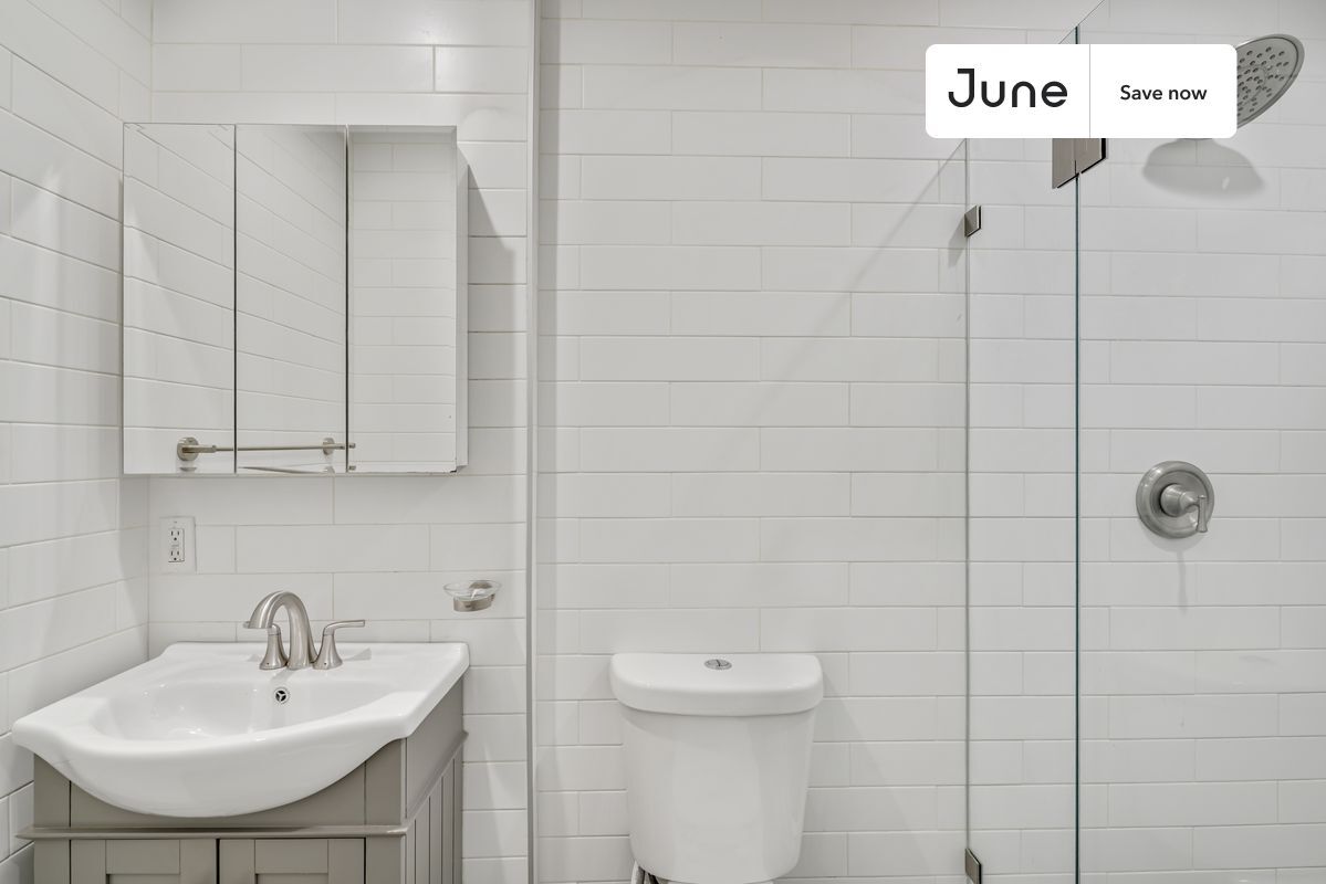 Building Photo - 1675 Lexington Ave