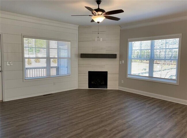 Building Photo - 412 Stovall Pl
