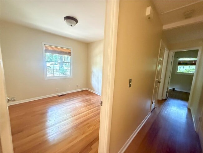 Building Photo - 1009 Verdi Way