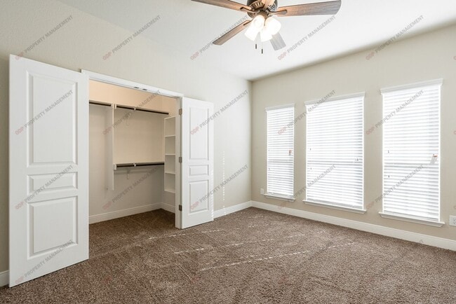 Building Photo - Magnificent home in Wyndham Hill Community!