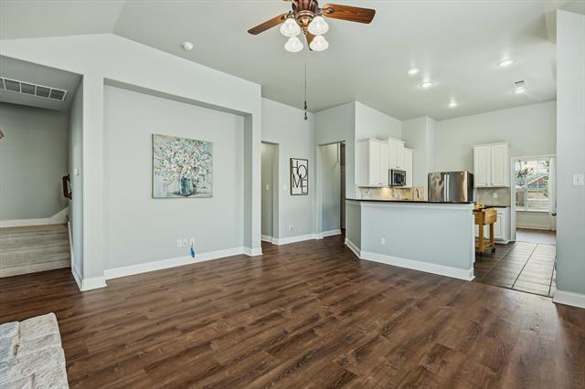 Building Photo - 3421 Beekman Dr