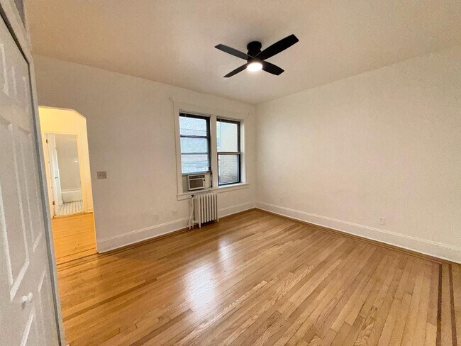 Building Photo - 36 Duncan Ave