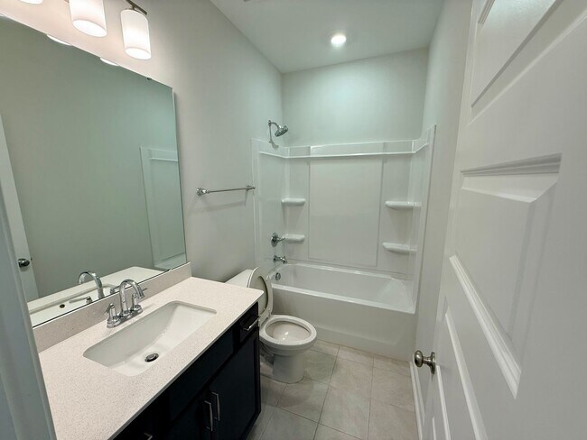 Building Photo - Beautiful 3BR Townhome with Garage in Buckhorn Branch – Clayton, NC