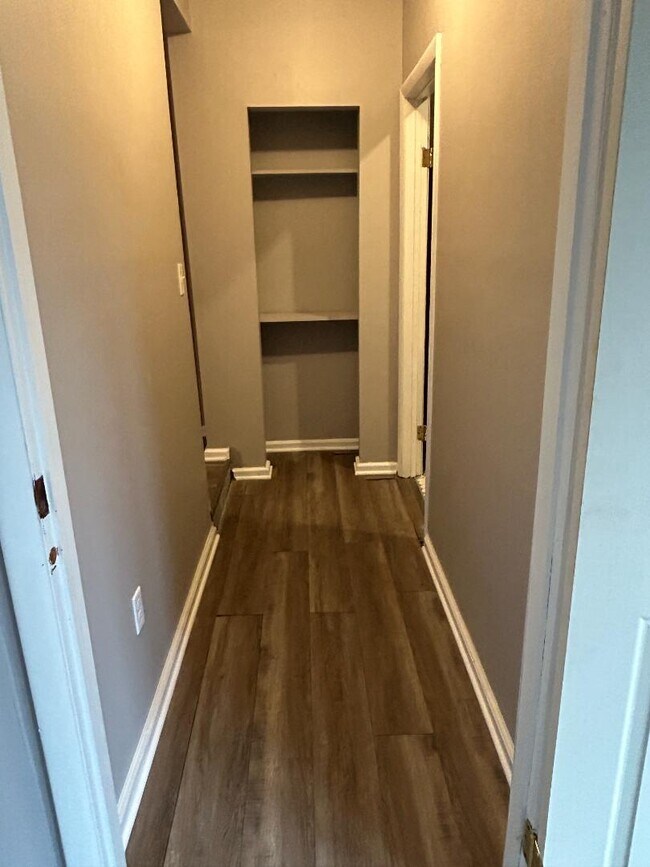 Building Photo - 1005 Bacon St