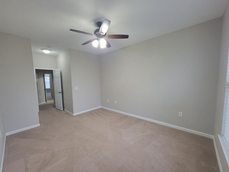 Building Photo - 206 Baldwin Rowe Cir