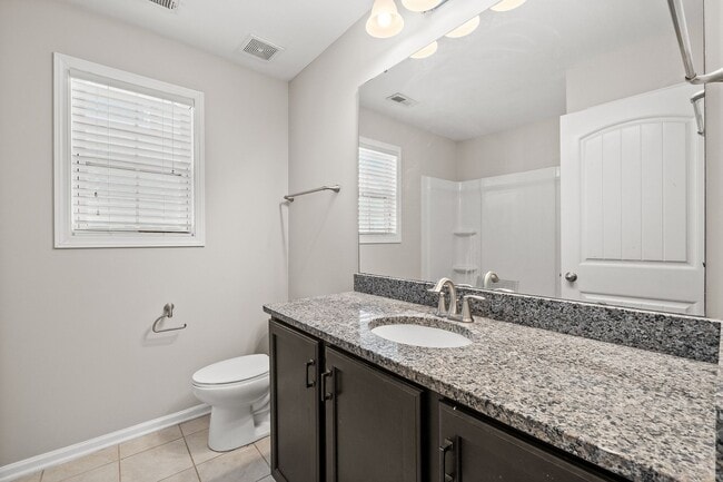 Building Photo - Immaculate 5bd 3bd Berewick home with many newly upgrades!