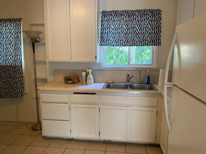 Building Photo - 5616 Kinston Ave