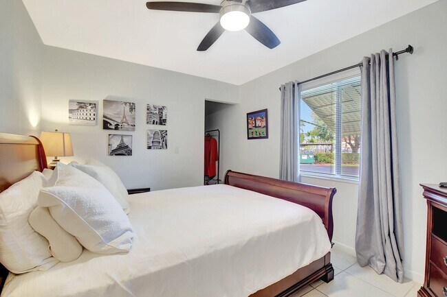 Building Photo - 3492 La Mar Ct