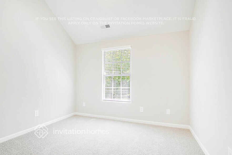 Building Photo - 738 Big Twig Ln