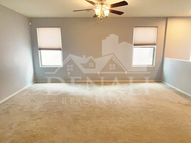 Building Photo - 51 S 57th Pl