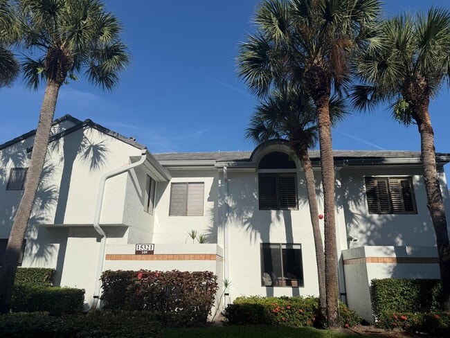 Building Photo - 15321 Strathearn Dr