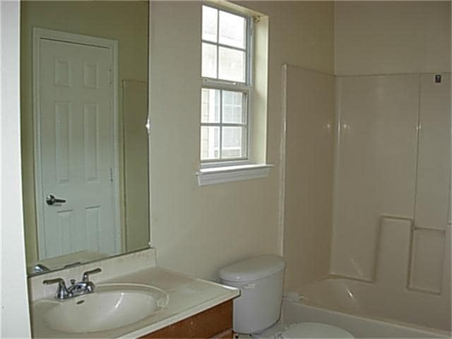 Building Photo - 6536 Hogue St