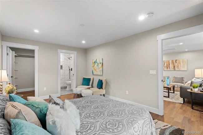 Building Photo - 10821 Larry Dr