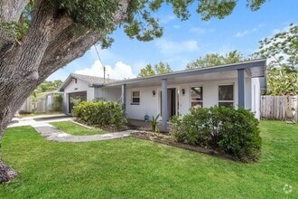 Building Photo - 8336 Needles Dr