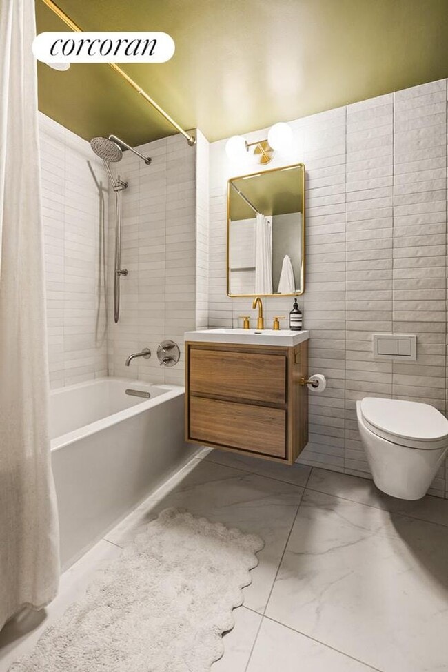 Building Photo - 120 Java St