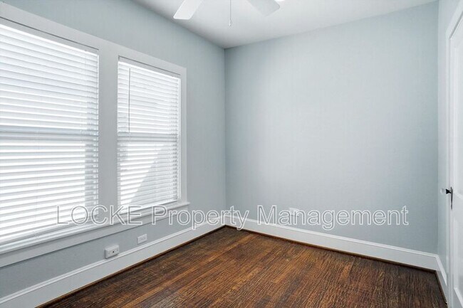 Building Photo - 3304 Cockrell Ave