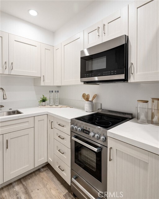 Building Photo - 201 S Juanita Ave