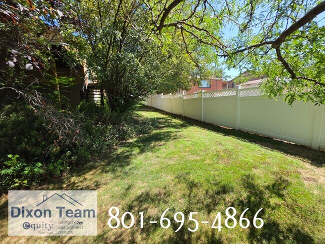 Building Photo - 2868 S 625 W