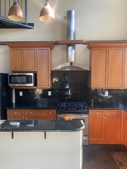 Primary Photo - Heritage Lofts