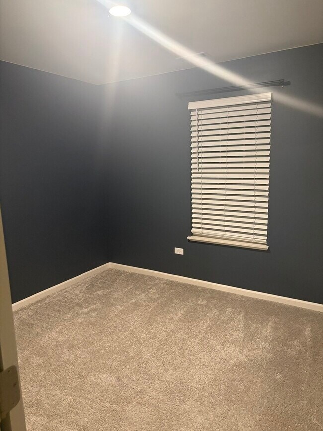 Building Photo - 8972 Dolby St